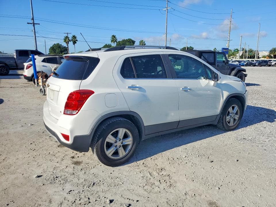2019 CHEVROLET TRAX 1LT 3
