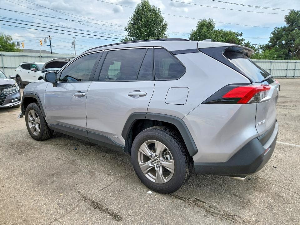 2024 TOYOTA RAV4 HYBRID XLE 2