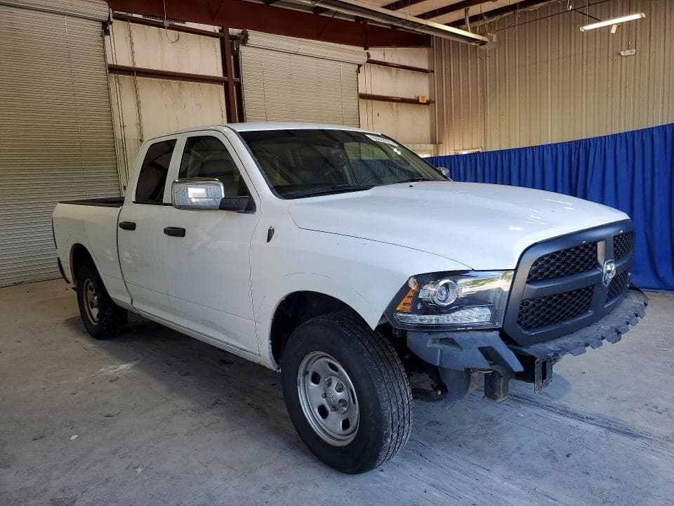2018 RAM 1500 ST 4