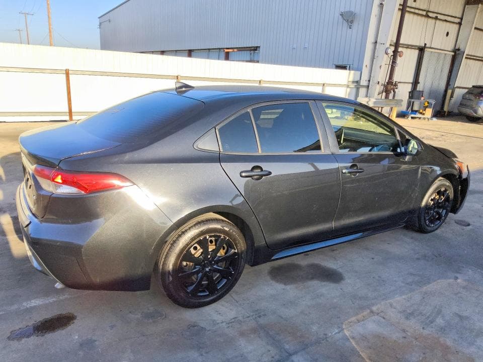 2020 TOYOTA COROLLA LE 3