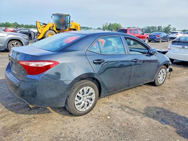 2018 TOYOTA COROLLA LE 3