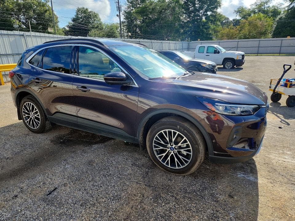 2023 FORD ESCAPE 4