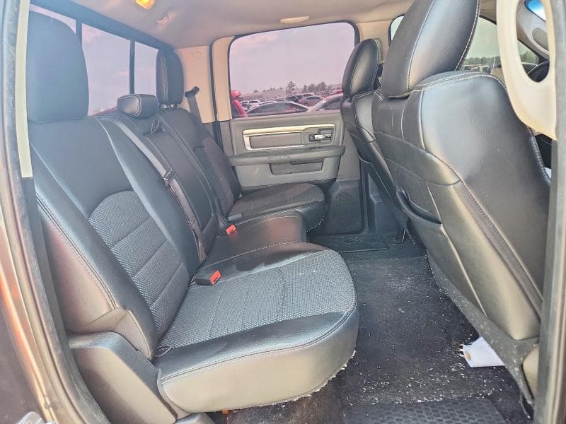 2017 RAM 1500 SLT 10