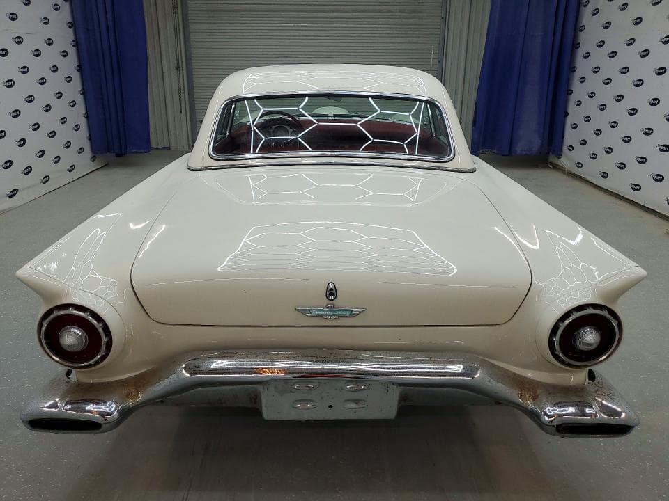 1957 FORD THUNDERBIRD LT 6