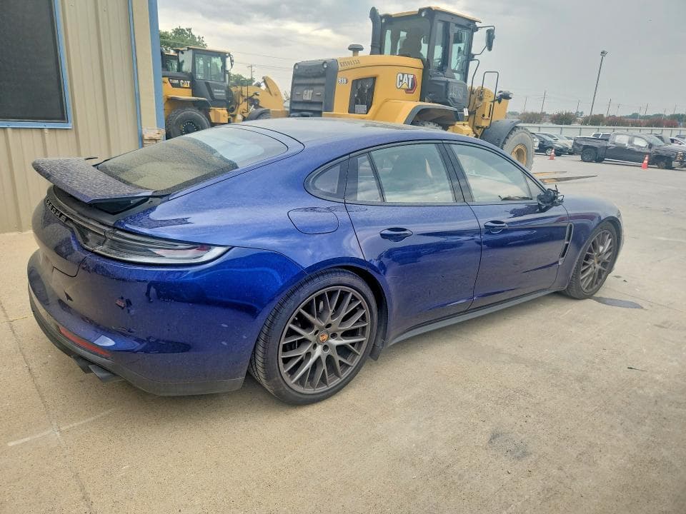 2023 PORSCHE PANAMERA BASE 3