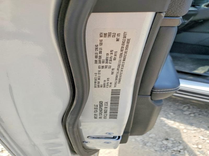 2023 JEEP GRAND CHEROKEE LAREDO 13
