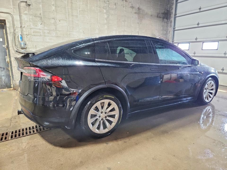 2018 TESLA MODEL X 3