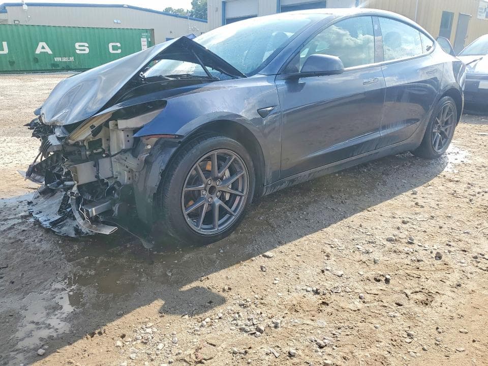 2022 TESLA MODEL 3 - 1
