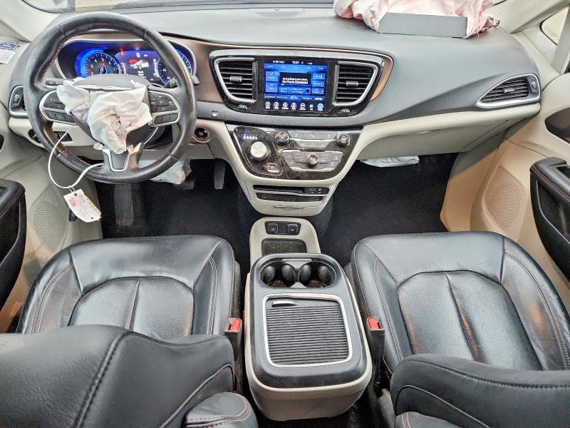 2017 CHRYSLER PACIFICA TOURING L PLUS 8