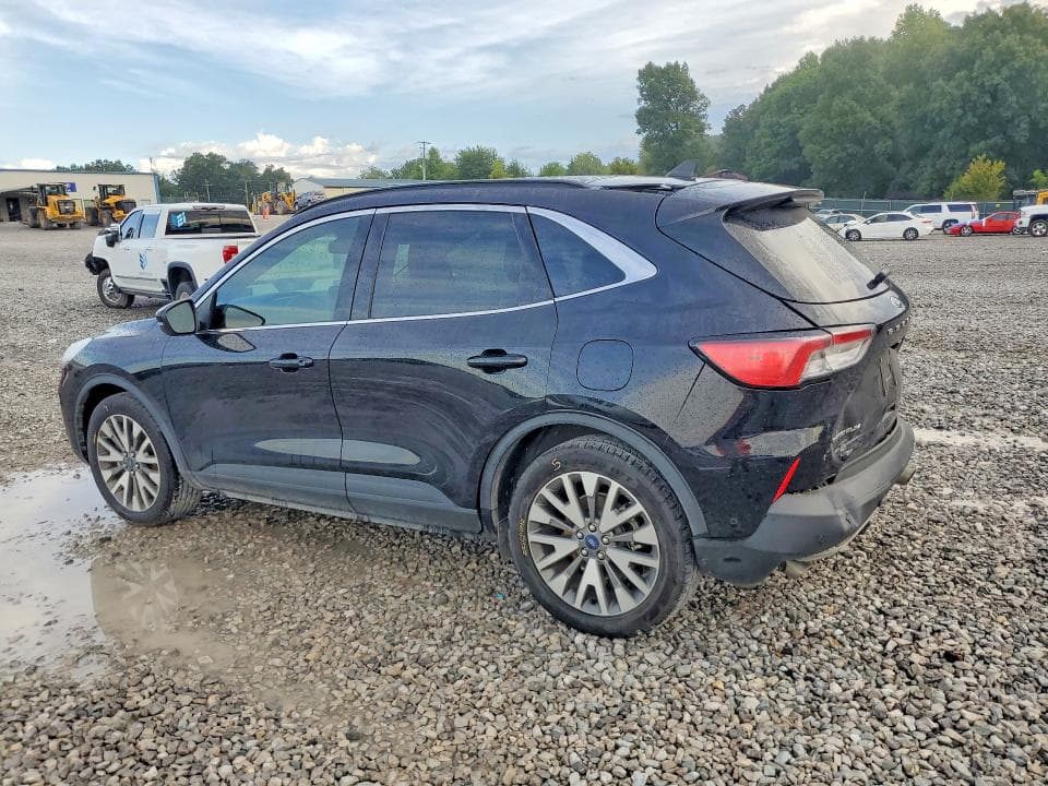2020 FORD ESCAPE TITANIUM 2