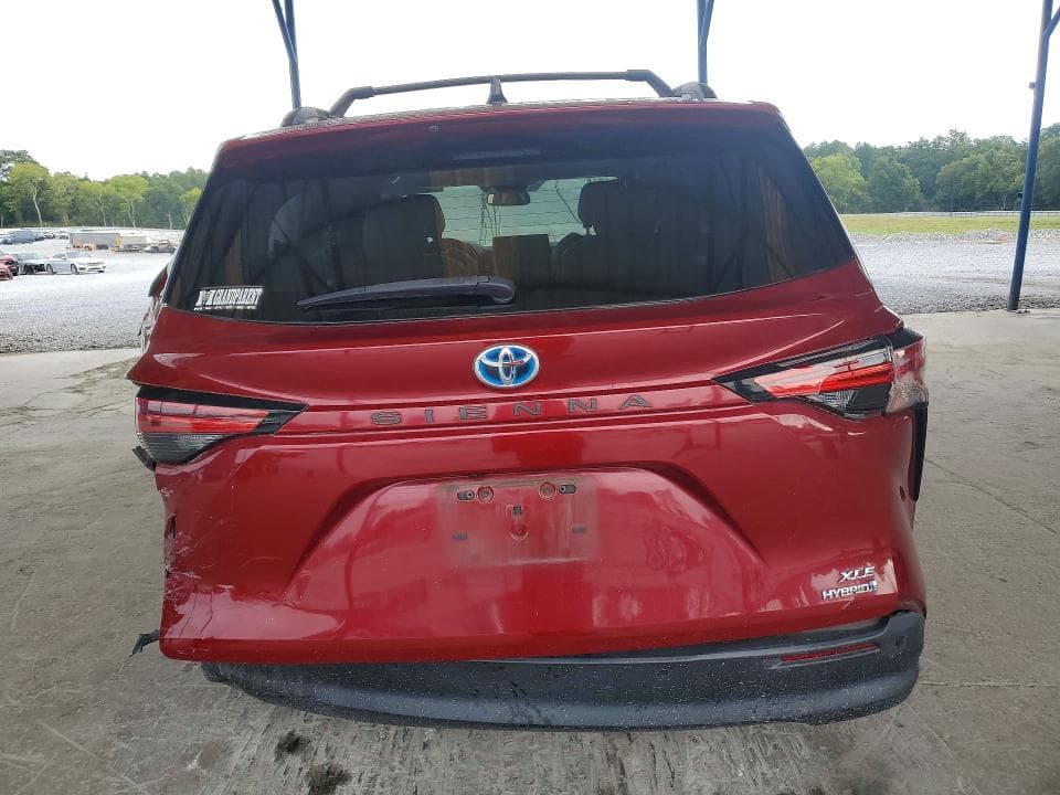 2021 TOYOTA SIENNA XLE 6