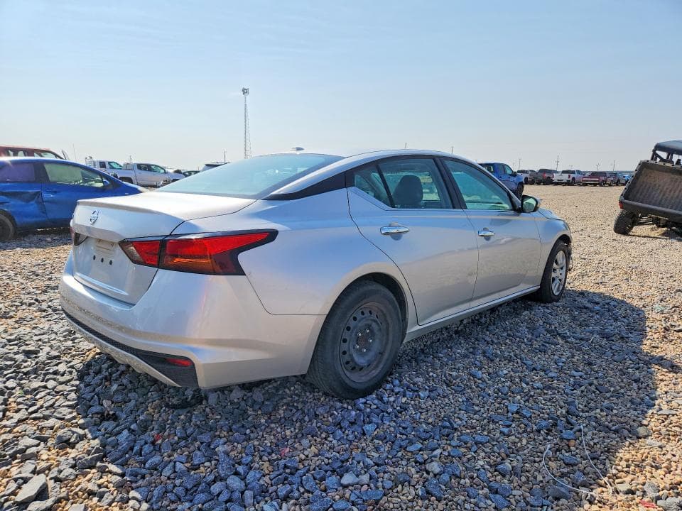 2019 NISSAN ALTIMA S 3