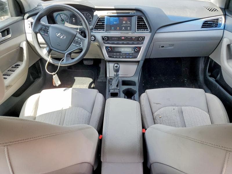2017 HYUNDAI SONATA HYBRID SE 8