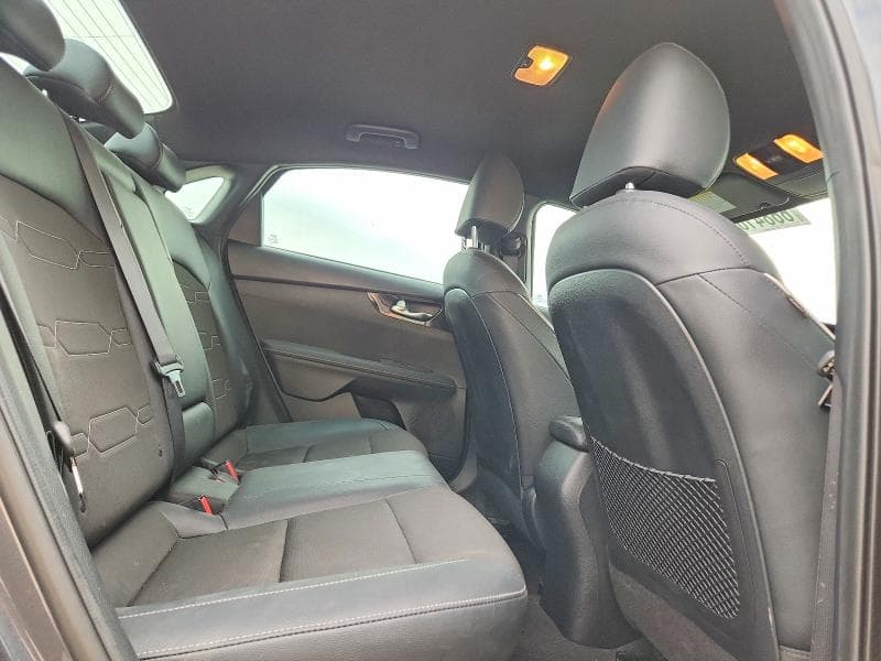 2023 KIA FORTE GT LINE 10