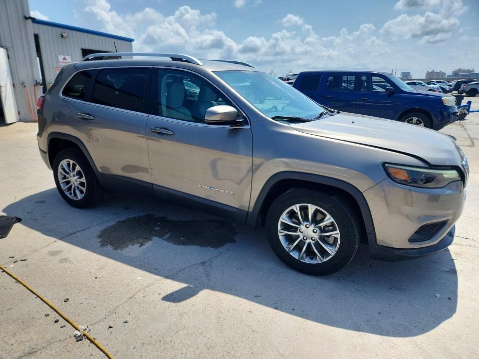 2021 JEEP CHEROKEE LATITUDE PLUS 4