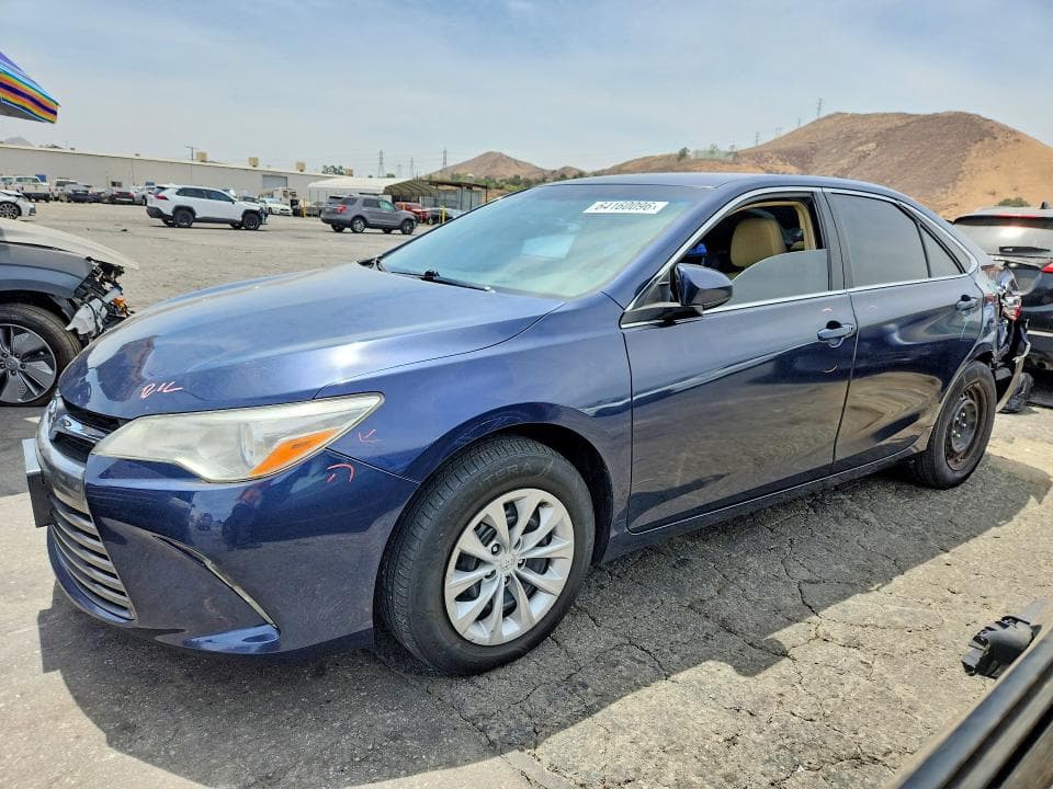 2017 TOYOTA CAMRY LE - 1