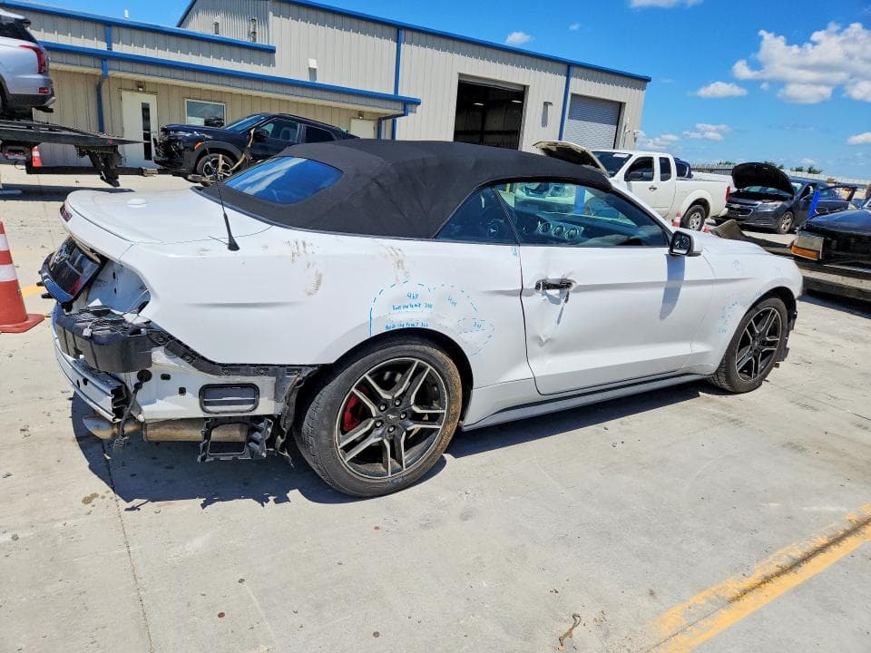 2020 FORD MUSTANG 3