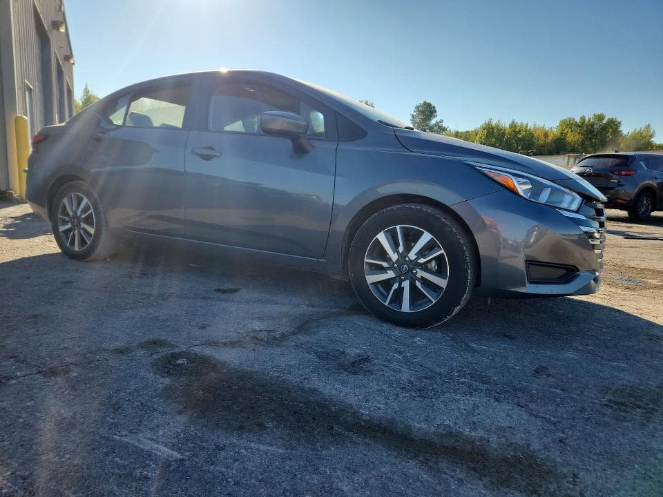 2023 NISSAN VERSA SV 4