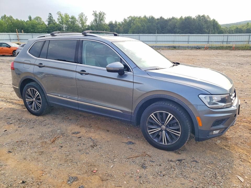 2018 VOLKSWAGEN TIGUAN SE 4