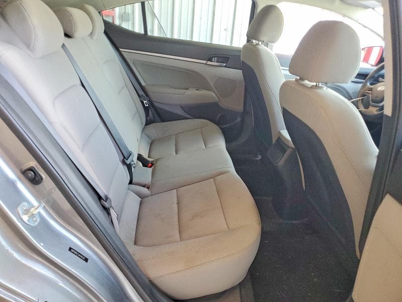 2018 HYUNDAI ELANTRA SEL 10