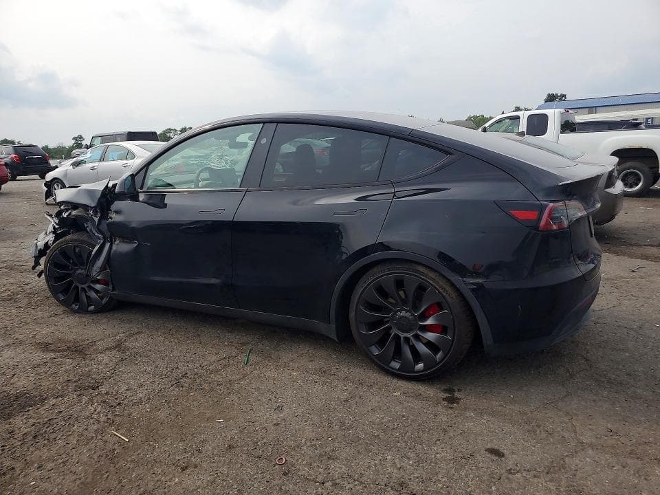 2024 TESLA MODEL Y 2