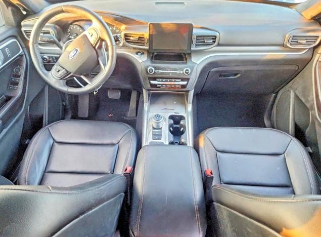 2020 FORD EXPLORER XLT 8