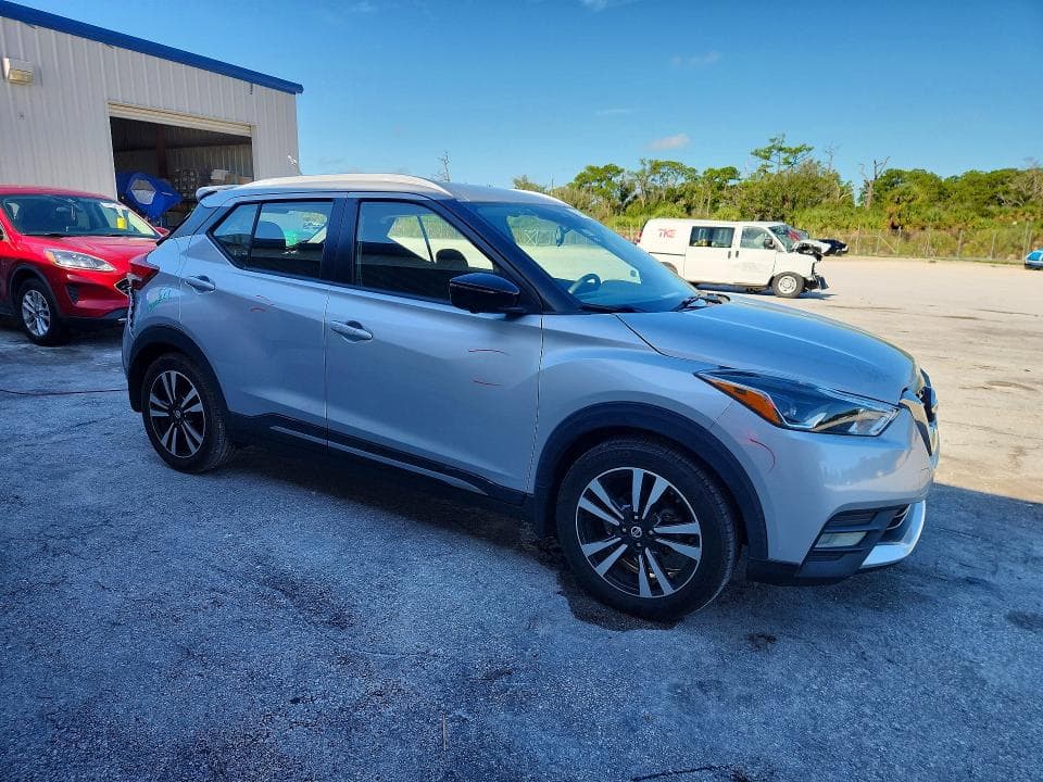 2020 NISSAN KICKS SR 4