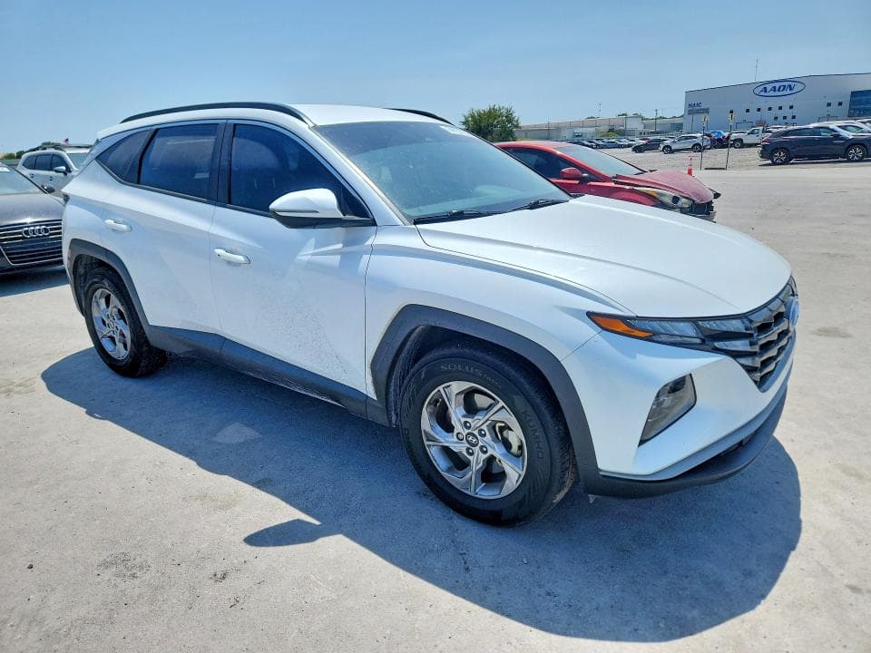 2022 HYUNDAI TUCSON SEL 4