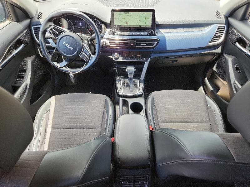 2022 KIA SELTOS S 8