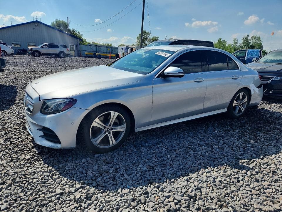 2018 MERCEDES-BENZ E 300 - 1