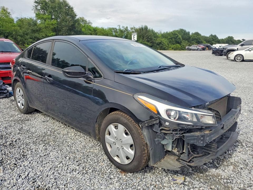 2017 KIA FORTE LX 4
