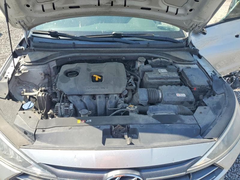 2019 HYUNDAI ELANTRA SE 11