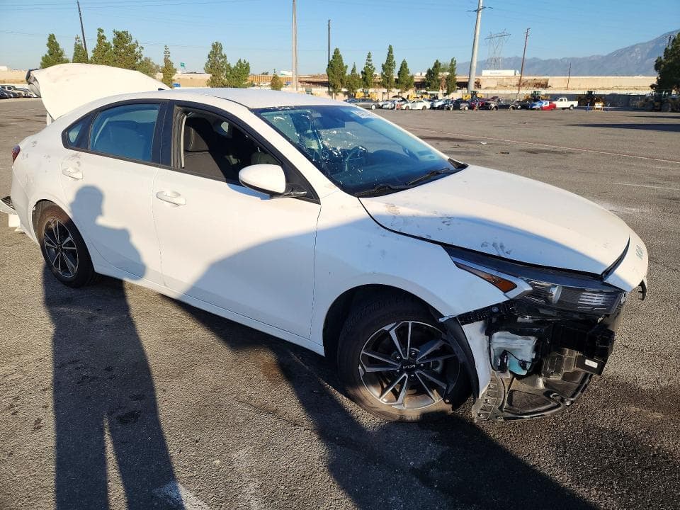 2022 KIA FORTE LXS 4