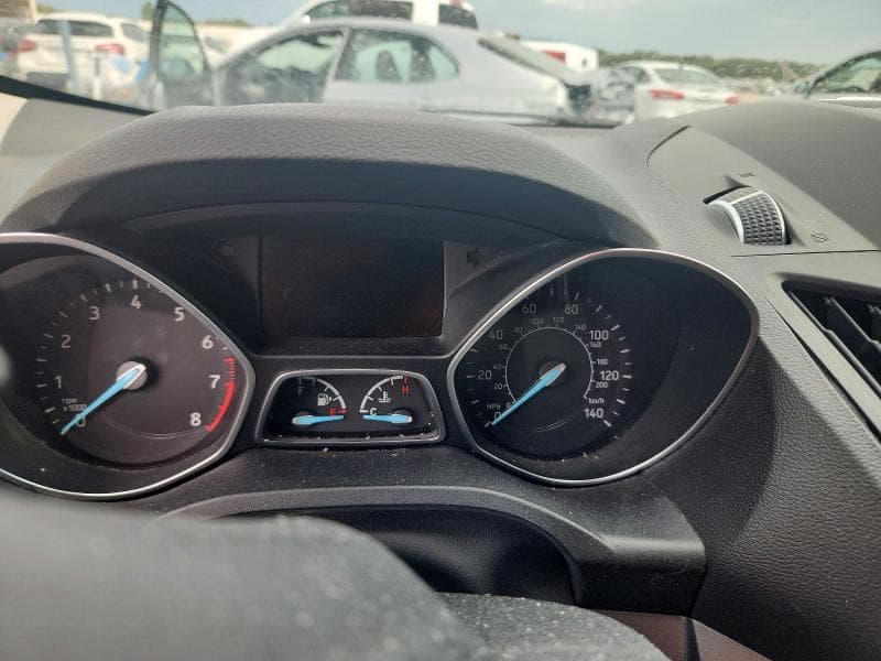 2017 FORD ESCAPE SE 9