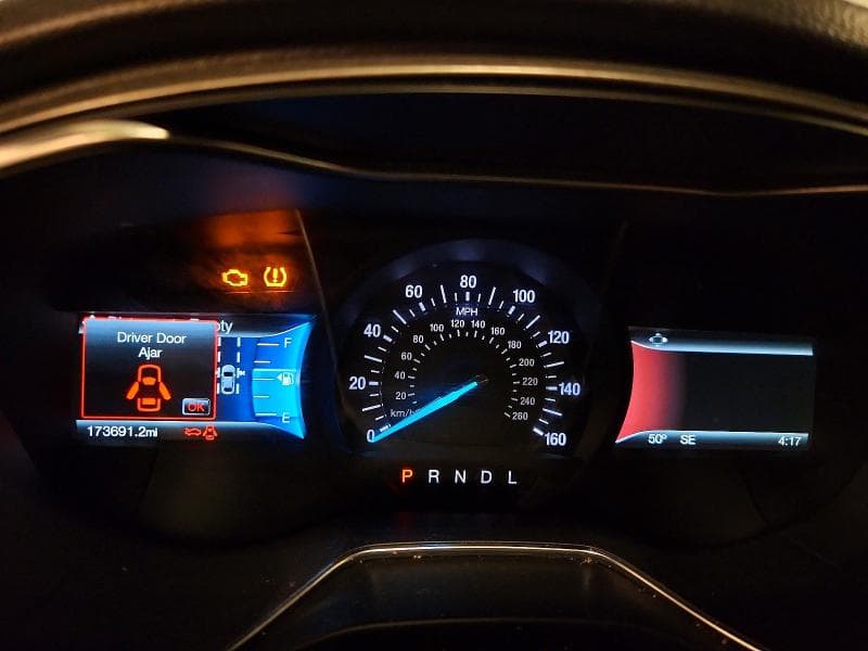 2017 FORD FUSION SE 9