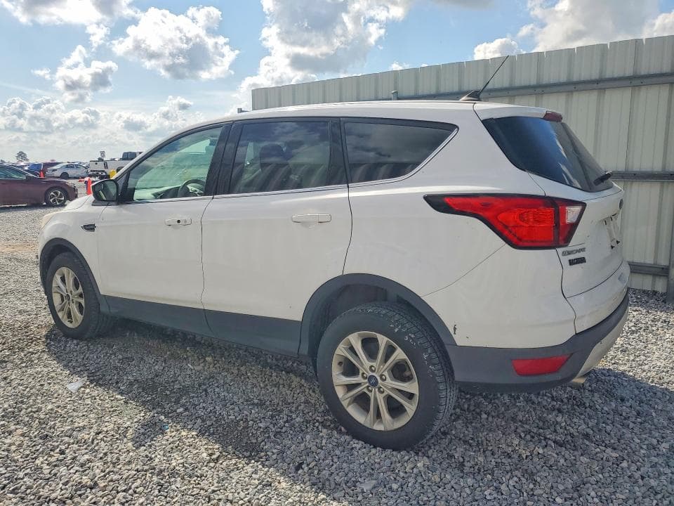 2019 FORD ESCAPE SE 2