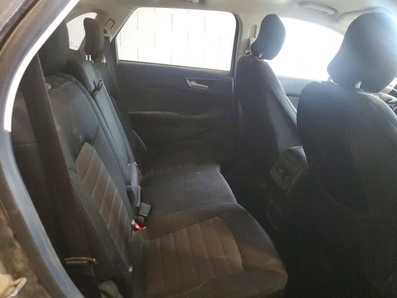 2017 FORD EDGE SE 11