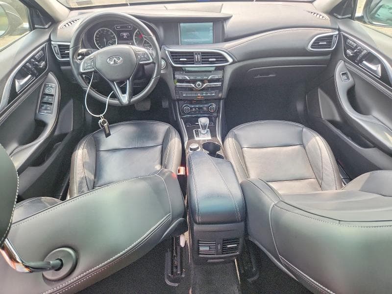 2018 INFINITI QX30 PREMIUM 8