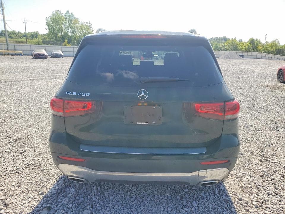 2021 MERCEDES-BENZ GLB 250 6