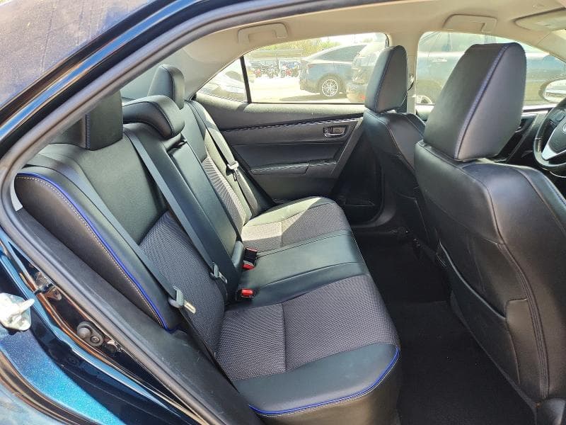 2019 TOYOTA COROLLA SE 10
