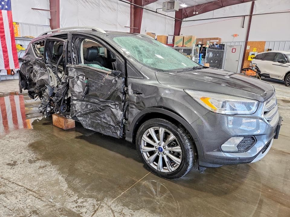 2018 FORD ESCAPE TITANIUM 4