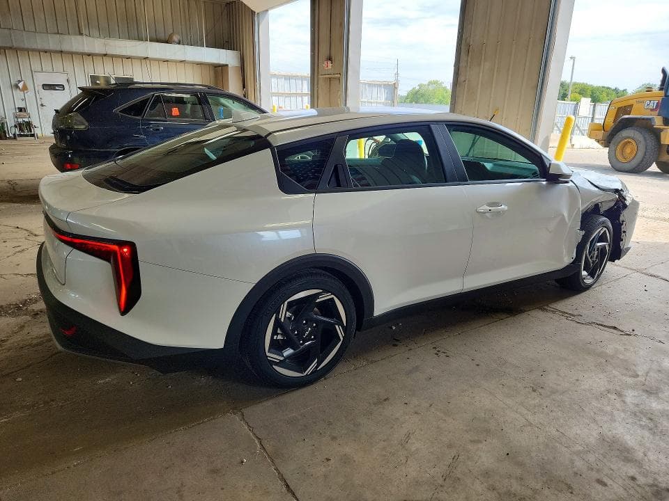 2026 KIA K4 EX 3