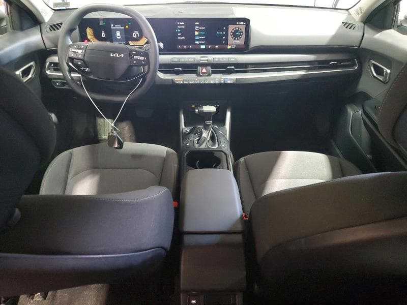 2025 KIA K4 LXS 8