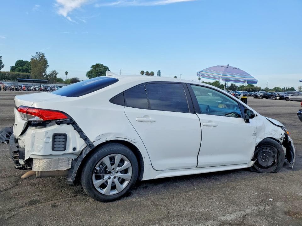 2020 TOYOTA COROLLA LE 3