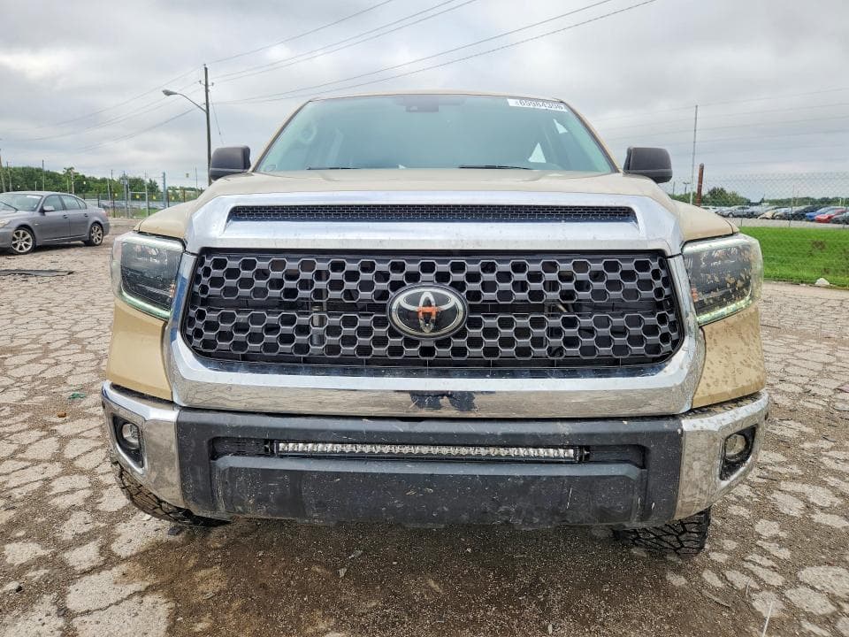 2020 TOYOTA TUNDRA SR5 5