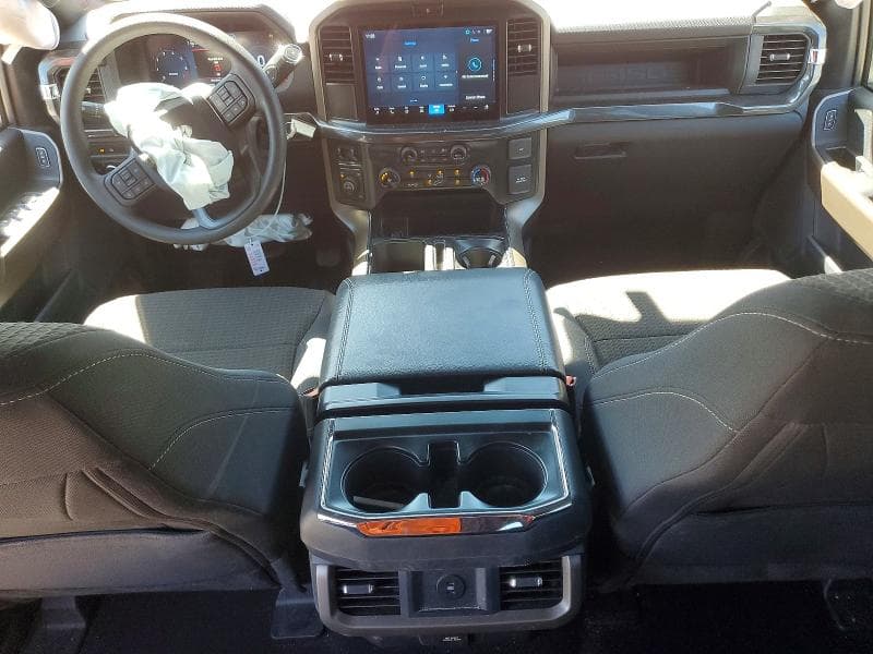 2025 FORD F150 STX 8
