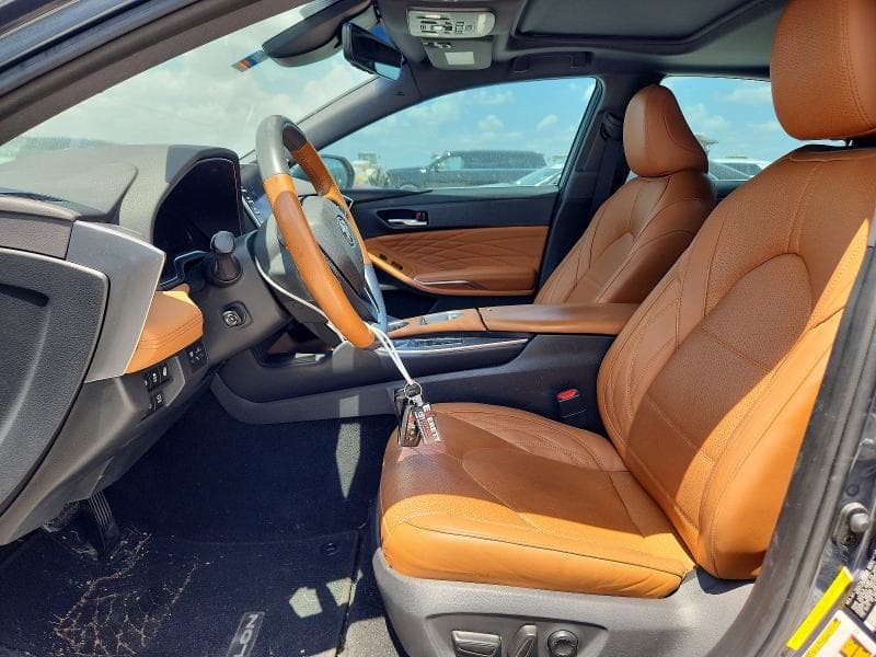2019 TOYOTA AVALON HYBRID LIMITED 7