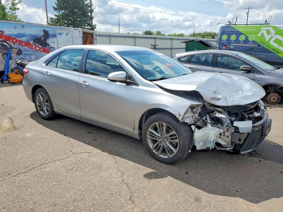 2017 TOYOTA CAMRY SE 4
