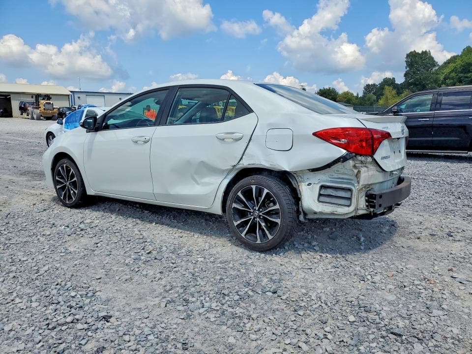2018 TOYOTA COROLLA SE 2