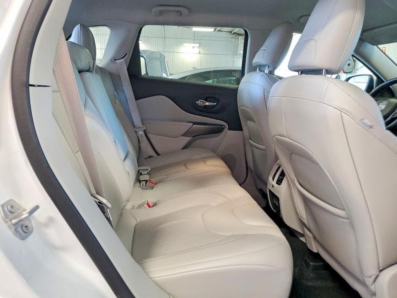 2021 JEEP CHEROKEE LATITUDE LUX 11